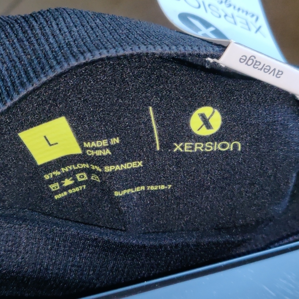 Xersion Mesh Bottom Seamless Legging - Picture 5 of 6